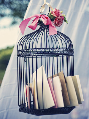 bird-cage-letter-organizer-place-card-holders-idea-stationary-holder-wedding-decoration-shabby-cute-easy-craft-makeover-upcycle-diy-pretty-easy.png