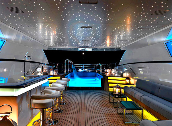 bar-numptia-luxury-yacht.jpg