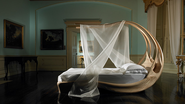 enignum_canopy_bed_image_gallery_b.png