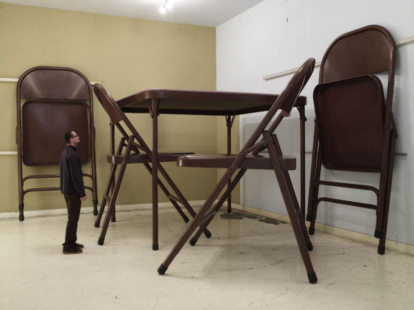 folding-table-and-chairs.jpg