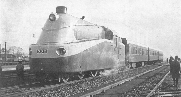 A DaBuSa (vagy DB3, mely nem összekeverendő a korábban már említett, 4-6-2T tengelyelrendezésű DB3-mal) - 500-as, majd 1938 után DaBuSa - 1 jelű mozdony és személyvonata. A mindössze két példányban készült járműcsalád 1949 után, a Kínai Népköztársaság megalapítását követően az LD1 - 1, 2 megjelölést kapta, ám népköztársaságbeli pályafutásukról nincsenek hiteles információk. (Fotó: Takada Takao)