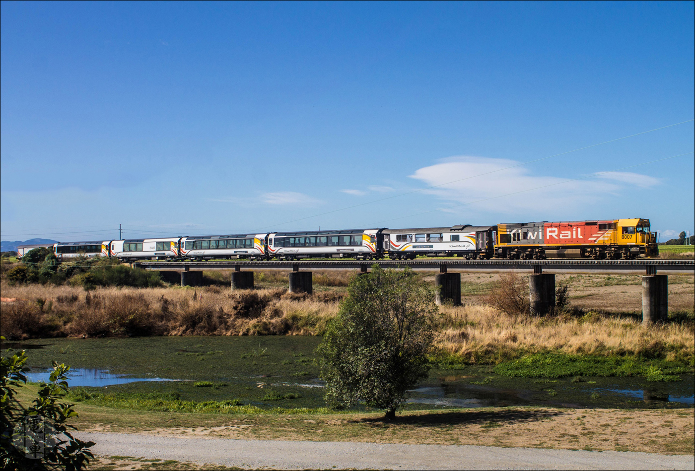 A 2019/20-as szezon utolsó Coastal Pacific járata érkezik Blenheimbe Picton felől.