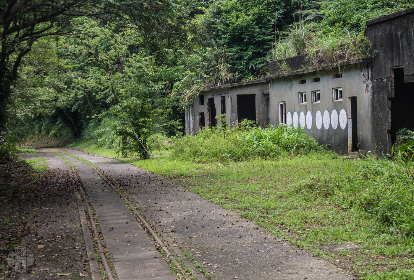 A Ruisan szénbánya (1940 – 1986) valamennyi szénbánya közül a legnagyobb volt, kiterjedt csillepályáinak nagy részét még napjainkban is megtalálni a Keelung folyó keleti partján Sandiaoling állomás közelében.