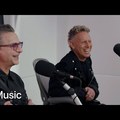 Vadonatúj Apple Music interjú. Aki kérdez: Zane Lowe. Aki válaszol: Dave és Martin.