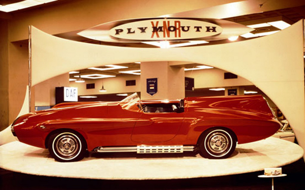 1960-Plymouth-XNR-concept-vintage-Plymouth-display-1024x640.jpg