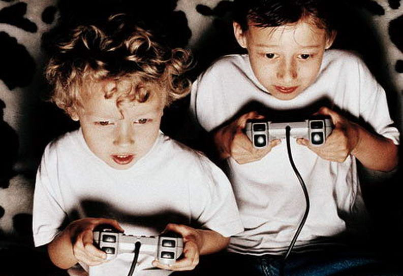kids-playing-video-games-793x544.jpg