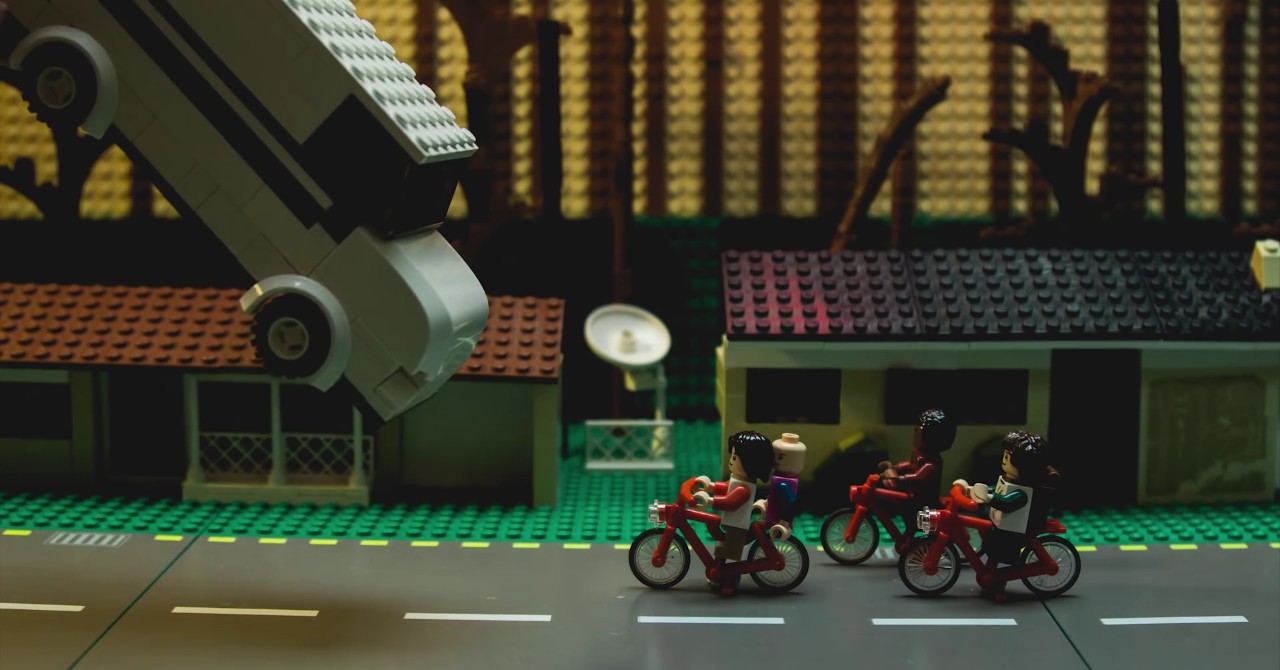 LEGO kisfilm készült a Stranger Things első évadából