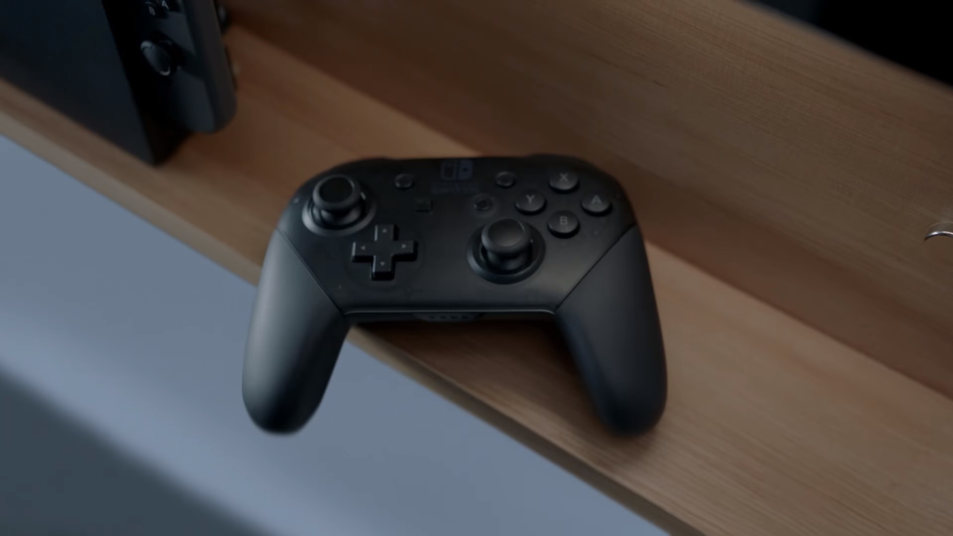 nintendo-switch-pro-controller.jpg