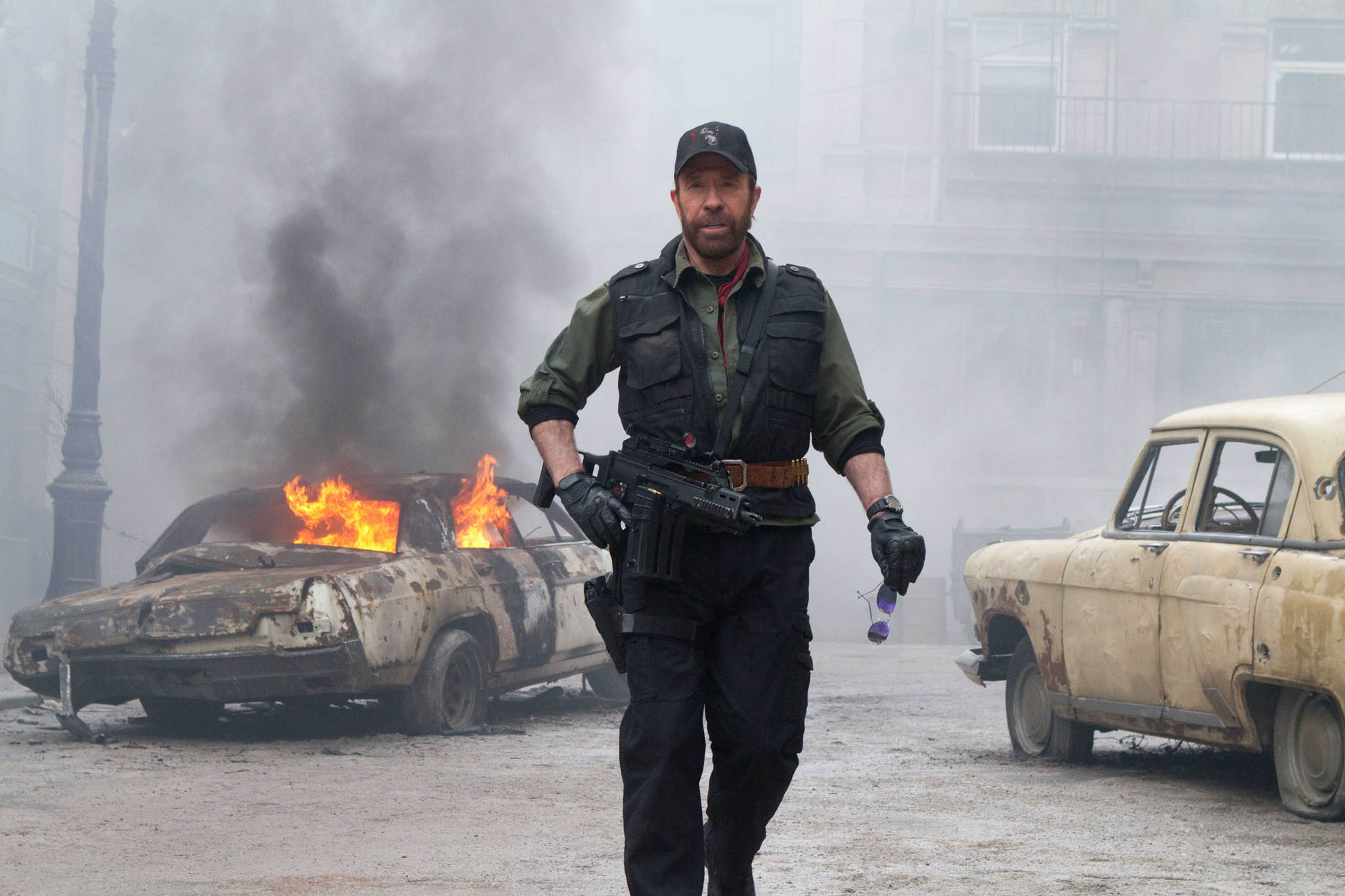 qa_chuck_norris_talks_about_expendables_2_0002-masternorris_com.jpg