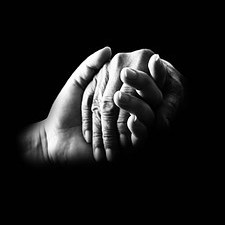 idos_kezhands-699486_340.jpg