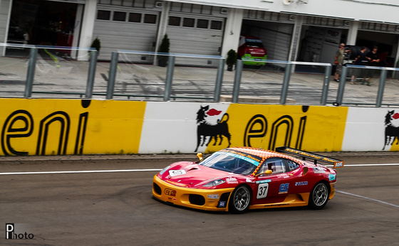 DIphoto: Ferrari F430