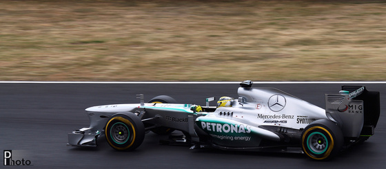 DIphoto: Mercedes