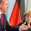 Mélyreható véleménykülönbségek - Recep Tayyip Erdoğan látogatása Berlinben