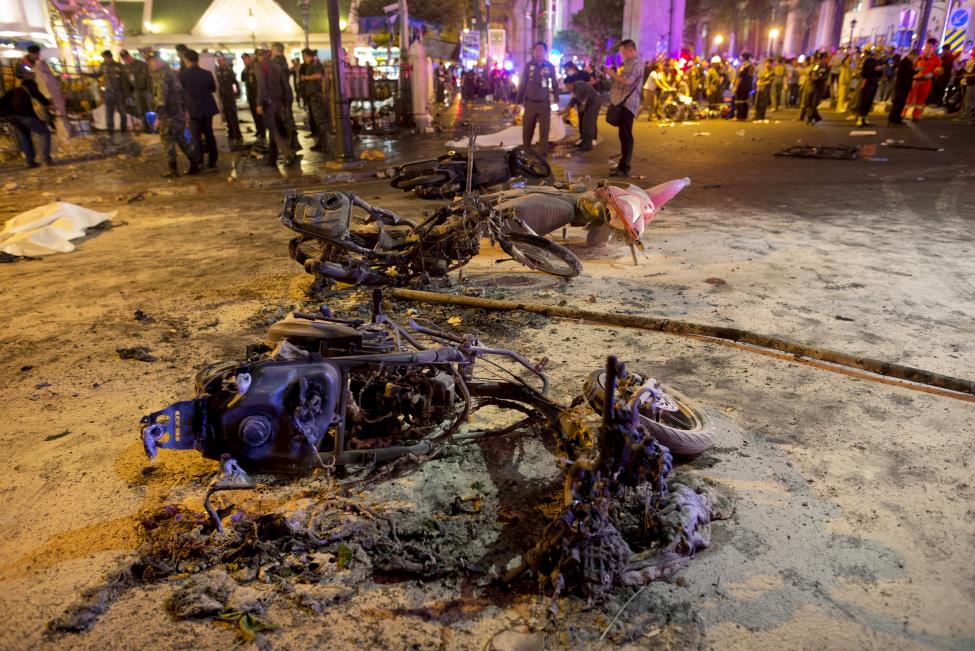 Kedden újabb csőbomba robbant Bangkokban, azonban szerencsére ennek halálos áldozata nem volt. A támadást terrorszervezetek eddig nem vállalták magukra. (f.: Reuters)