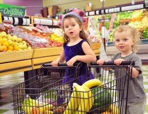grocery-shopping-with-kids-300x232.jpg