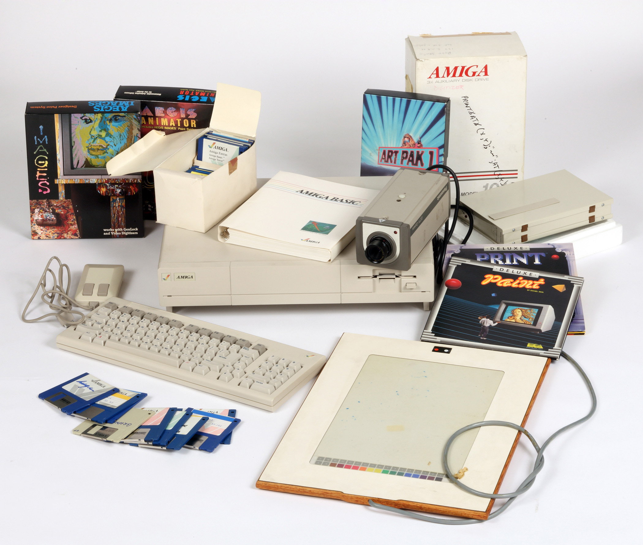 4_Commodore_Amiga_computer_equipment_used_by_Andy_Warhol_1985-86.jpg