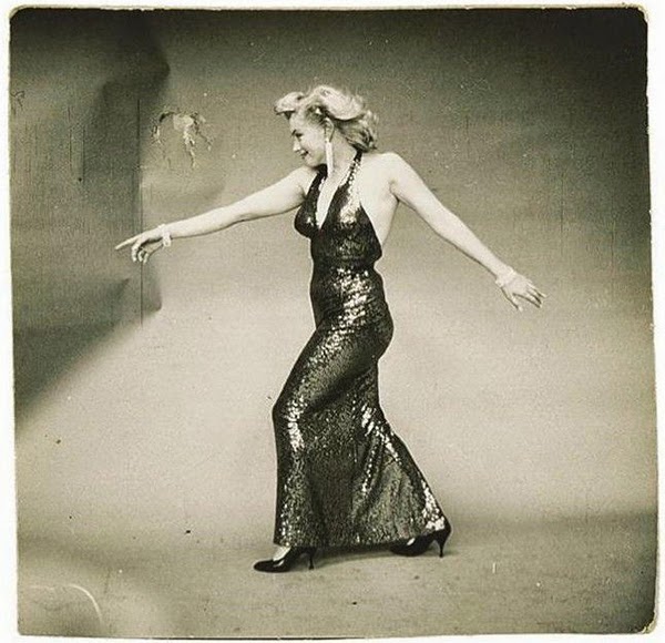 Marilyn Monroe Photographed by Richard Avedon, 1957 (3)5.jpg