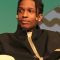 A$AP Rocky bőrszoknyát viselt