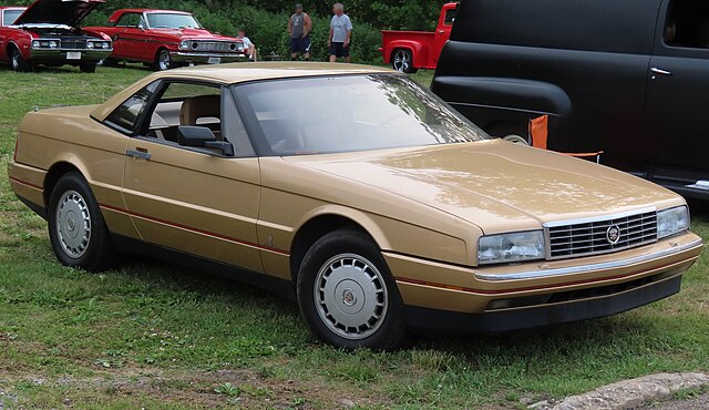 1987_cadillac_allante_front_right_cruisin_the_river_lowellville_car_show_june_19th_2023.jpg