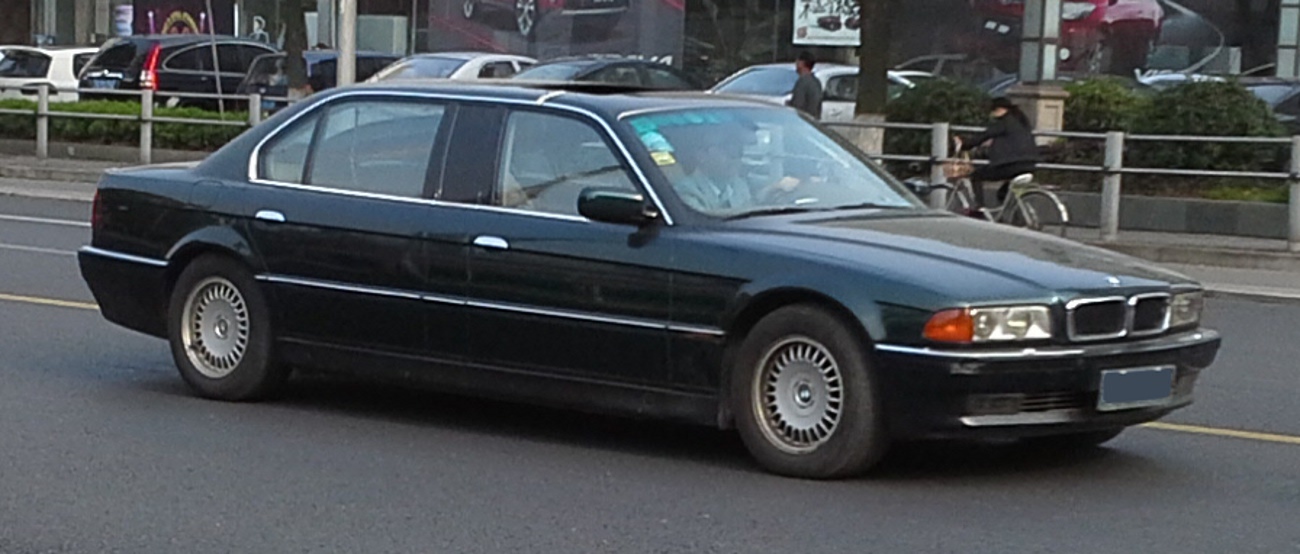 bmw_7-series_e38_l7_china_2014-04-14.jpg