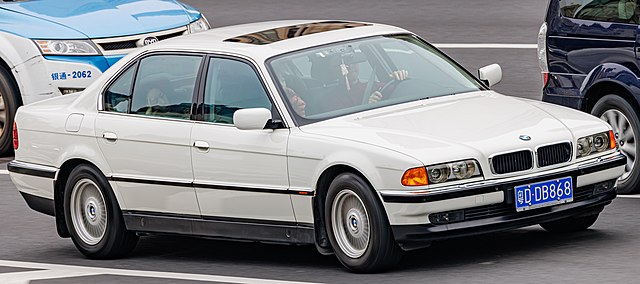 bmw_7_series_e38_china.jpg