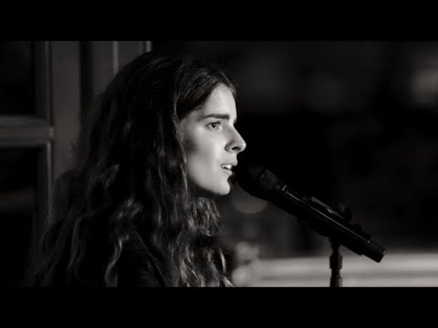 Zora Urbanyi - Iszom A Bort (Kollár-Klemencz László)