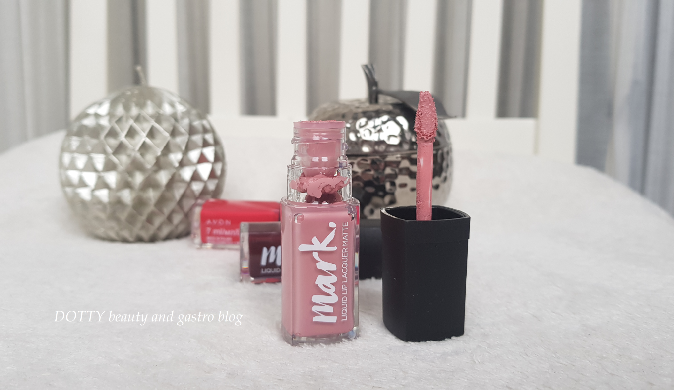 avon_mark_liquid_lip_lacquer_matte_pinking_about_you.png