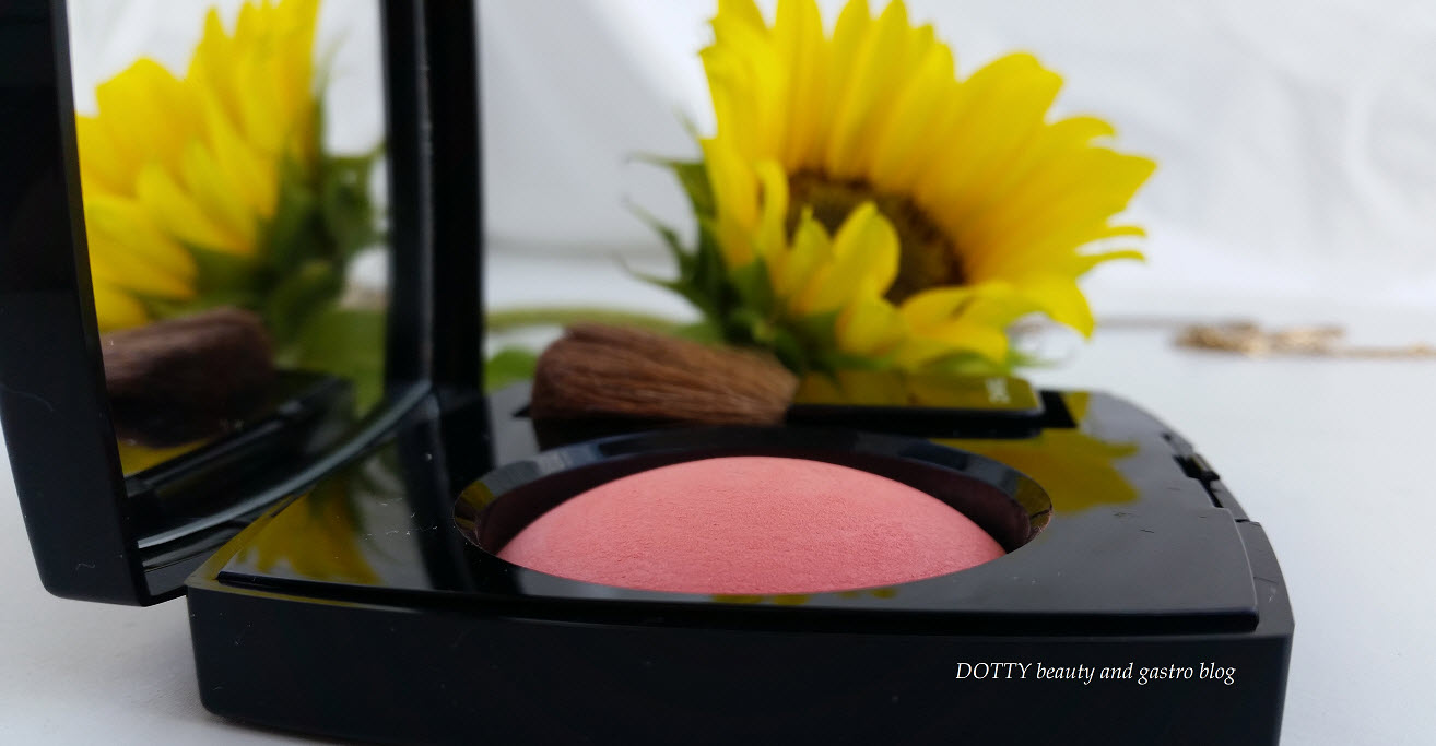 chanel_joues_contraste_powder_blush_angelique_5.jpg