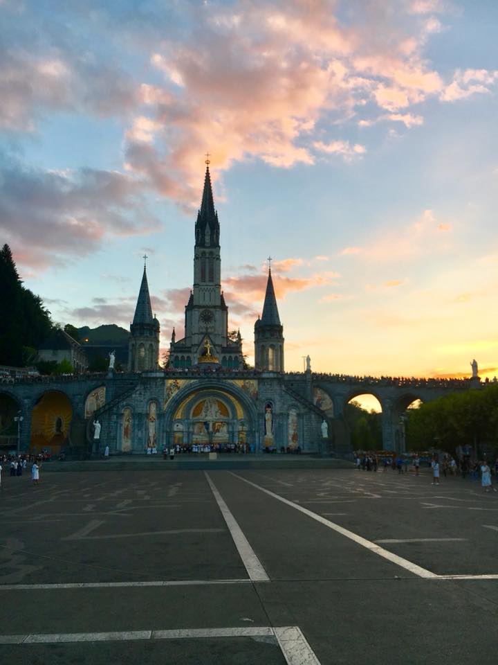 lourdes4.jpg