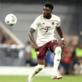 Alphonso Davies nereagoval na prodloužení smlouvy