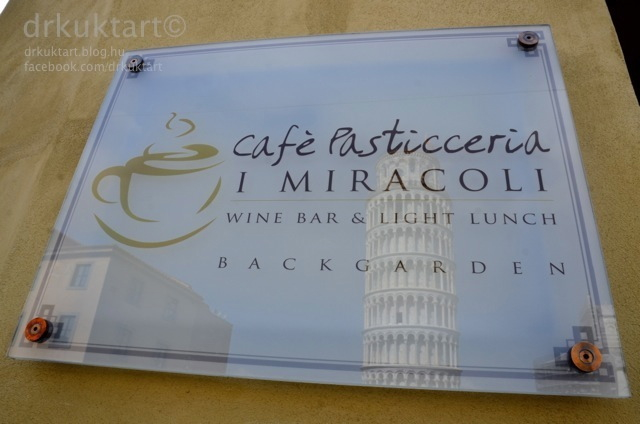 drkuktartpisaleaningtowerferdetoronycafépasticceriaimiracoli02.jpg