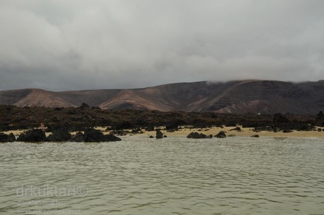 drkuktartlanzarotestrandbeach16.jpg