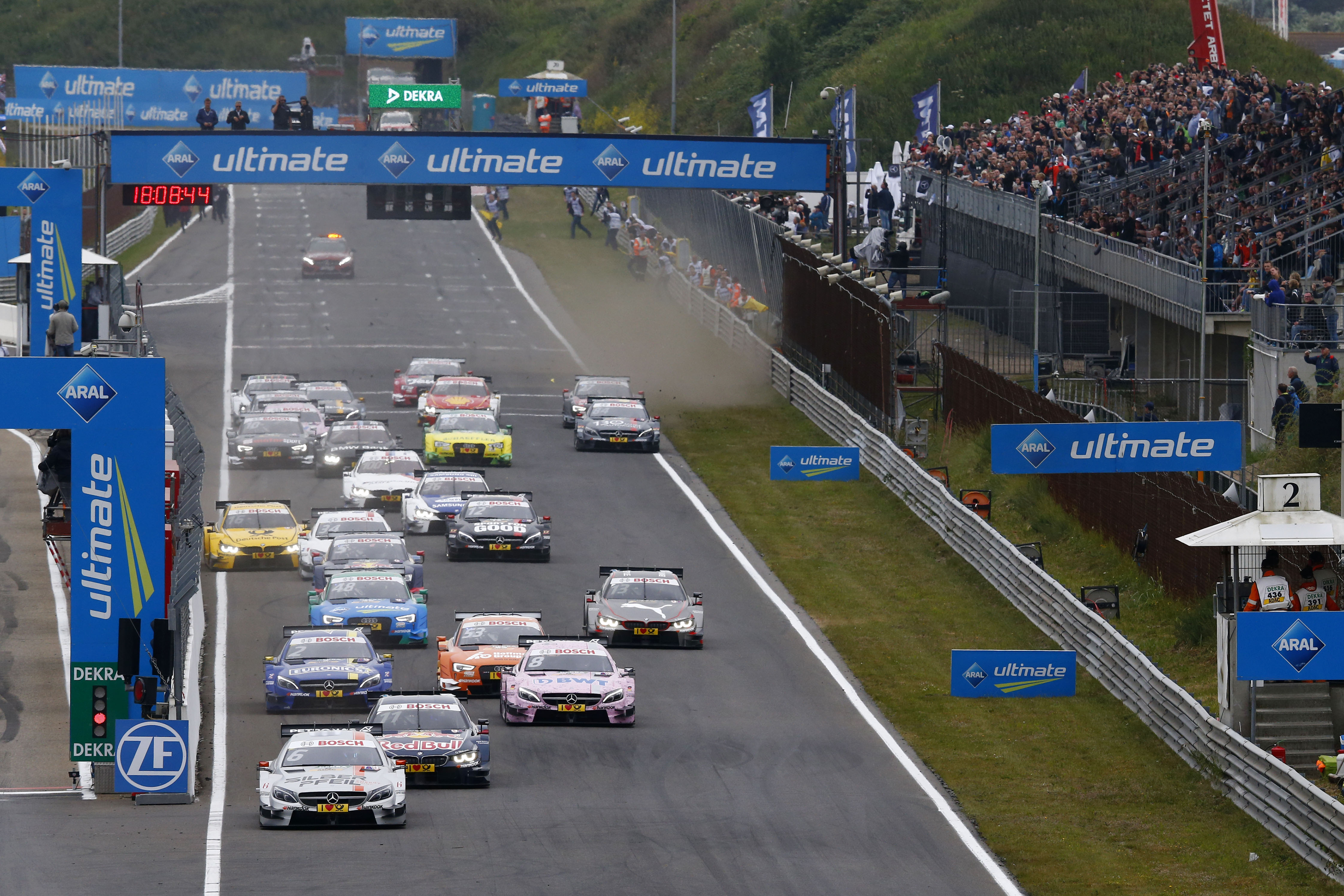 2016-dtm-zandvoort-start-r1_1.jpg