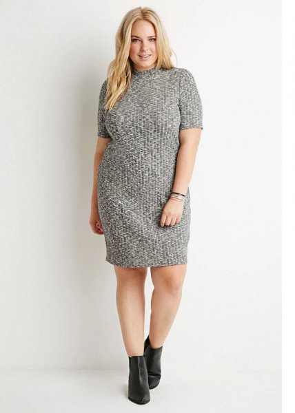 Mock-Neck-Ribbed-Dress