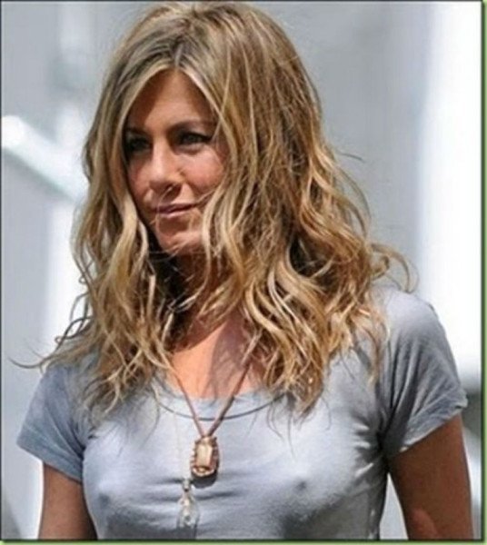 jennifer-aniston-536x600.jpg