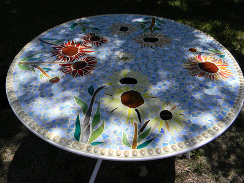 Mom's Sunflower table 4.JPG