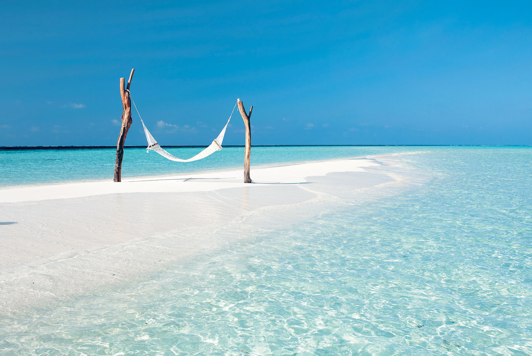 The-Constance-Moofushi-Maldives-–-A-Paradisiacal-Place-in-the-Maldives-7_1.jpg