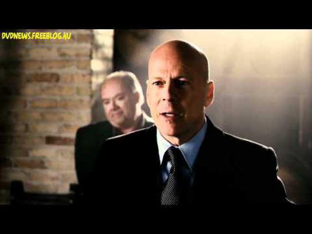 Felültetve (Setup) - magyar előzetesek