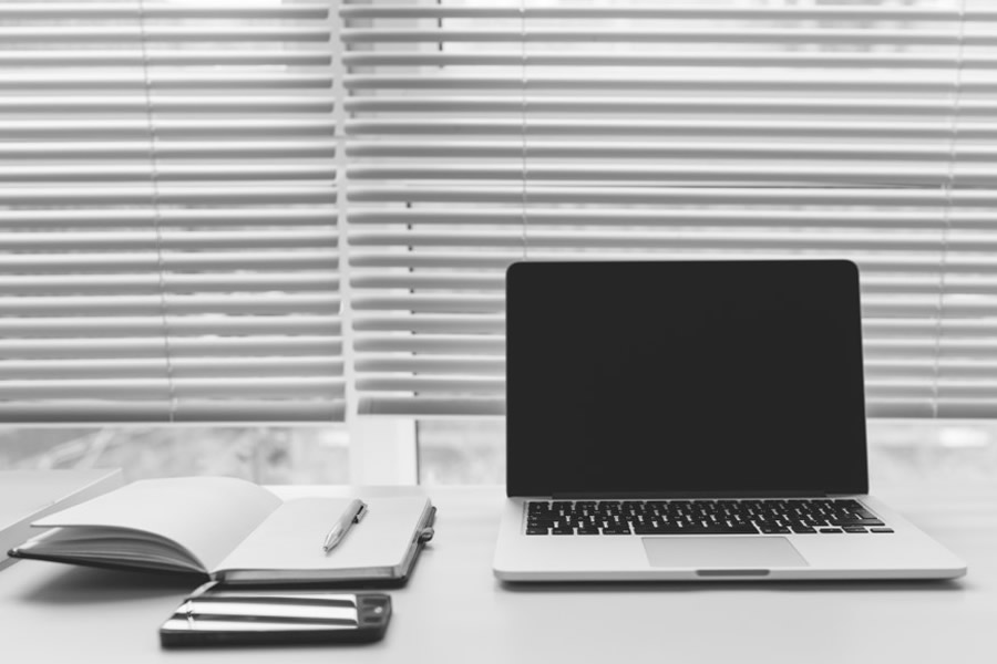 picography-black-white-laptop-office-small-1.jpg