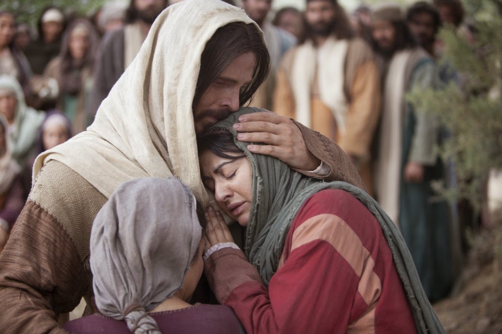 jesus-hugging-mary--1024x682.jpg