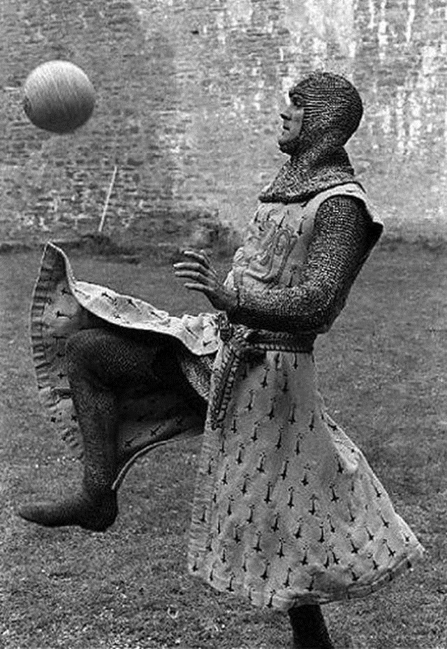 1975_Monty_Python_And_The_Holy_Grail.jpg