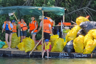 Közel 7 tonna hulladéktól mentesült ismét a Tisza-tó