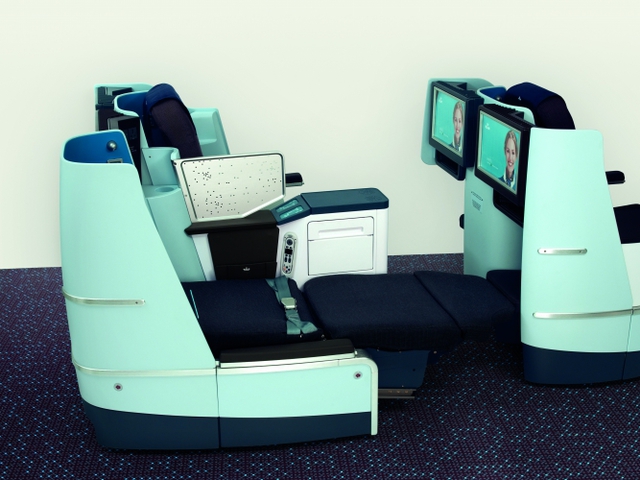 Ilyen foteleket akarok otthonra én is - megújul a KLM World Business Class!