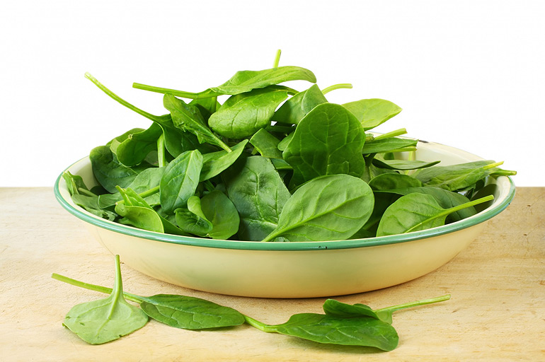 stockfresh_259672_bowl-of-spinach-leaves_sizem.jpg