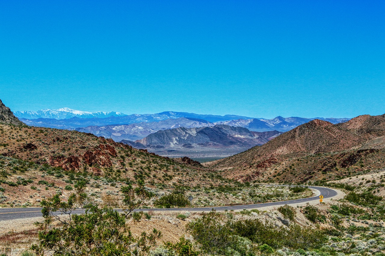 mount-whitney-4765378_1280.jpg