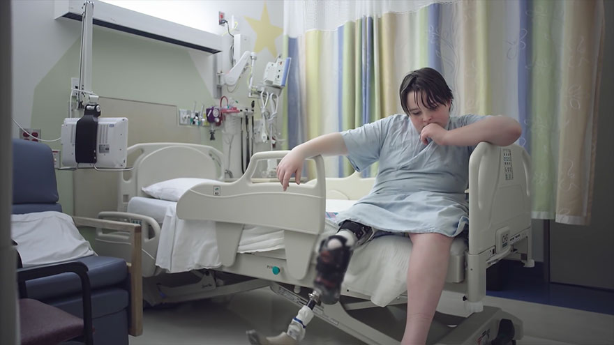 fashionable-hospital-gowns-starlight-children-foundation-canada-47.jpg