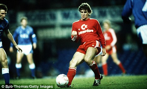 mark_hughes_1987-1988.jpg