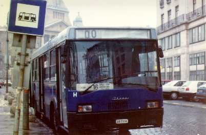 Ikarus_415_1sor_felujitatlanul.jpg