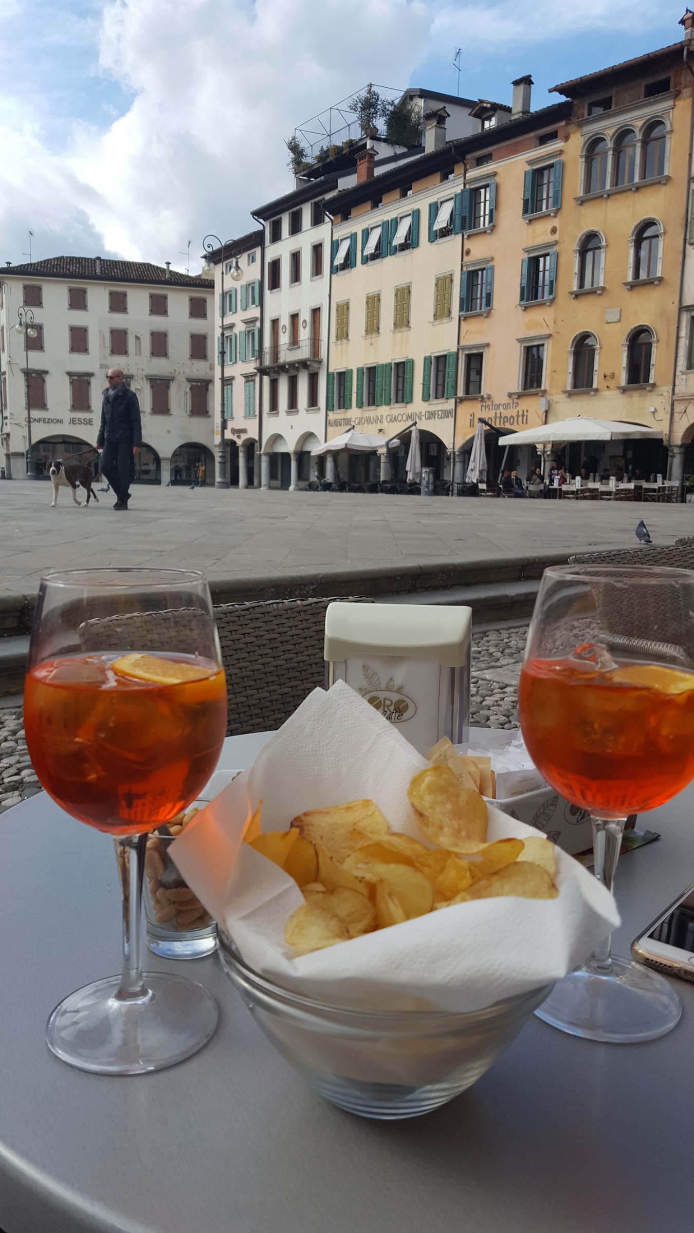 aperol_a_teren_1.jpg