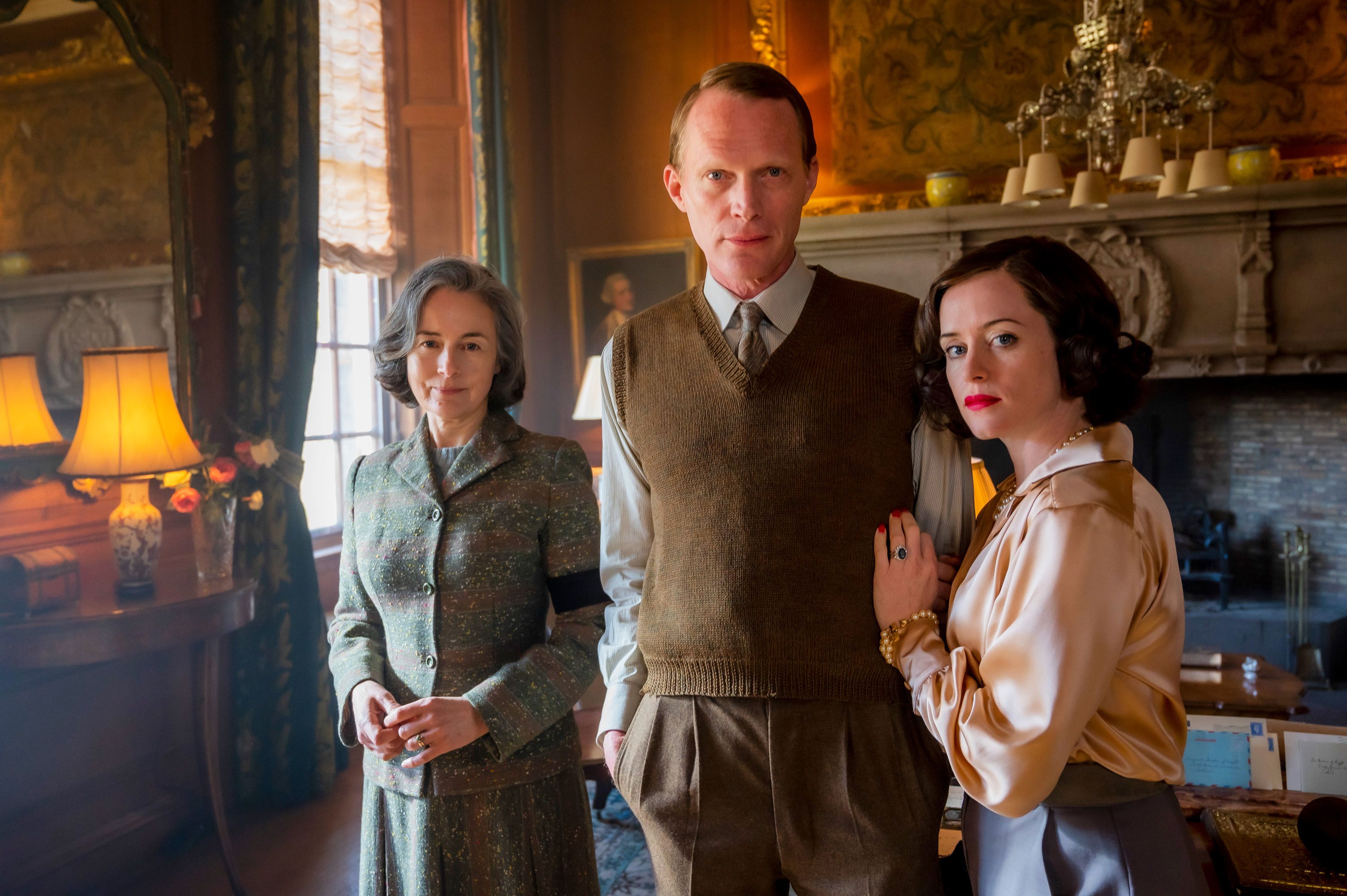 a-very-british-scandal-amanda-drew-paul-bettany-claire-foy-1638544608.jpg